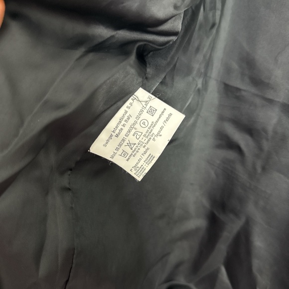 Vintage Chanel Black and White Jacket - Picture 7 of 8